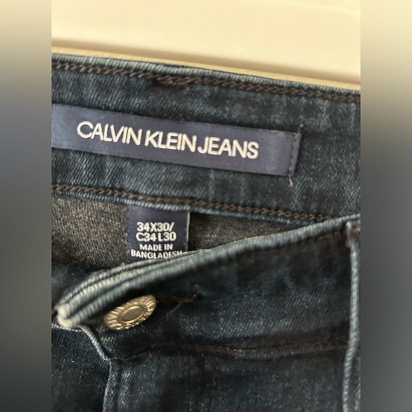 Jeans - Picture 2 of 4